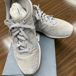 New Balance Suede Retro Sneaker